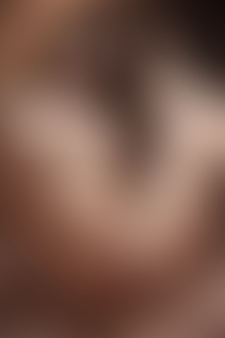 Well and classically, I'm showing a hot babe uncensored! 🥰
I think it looks so much better this way!
